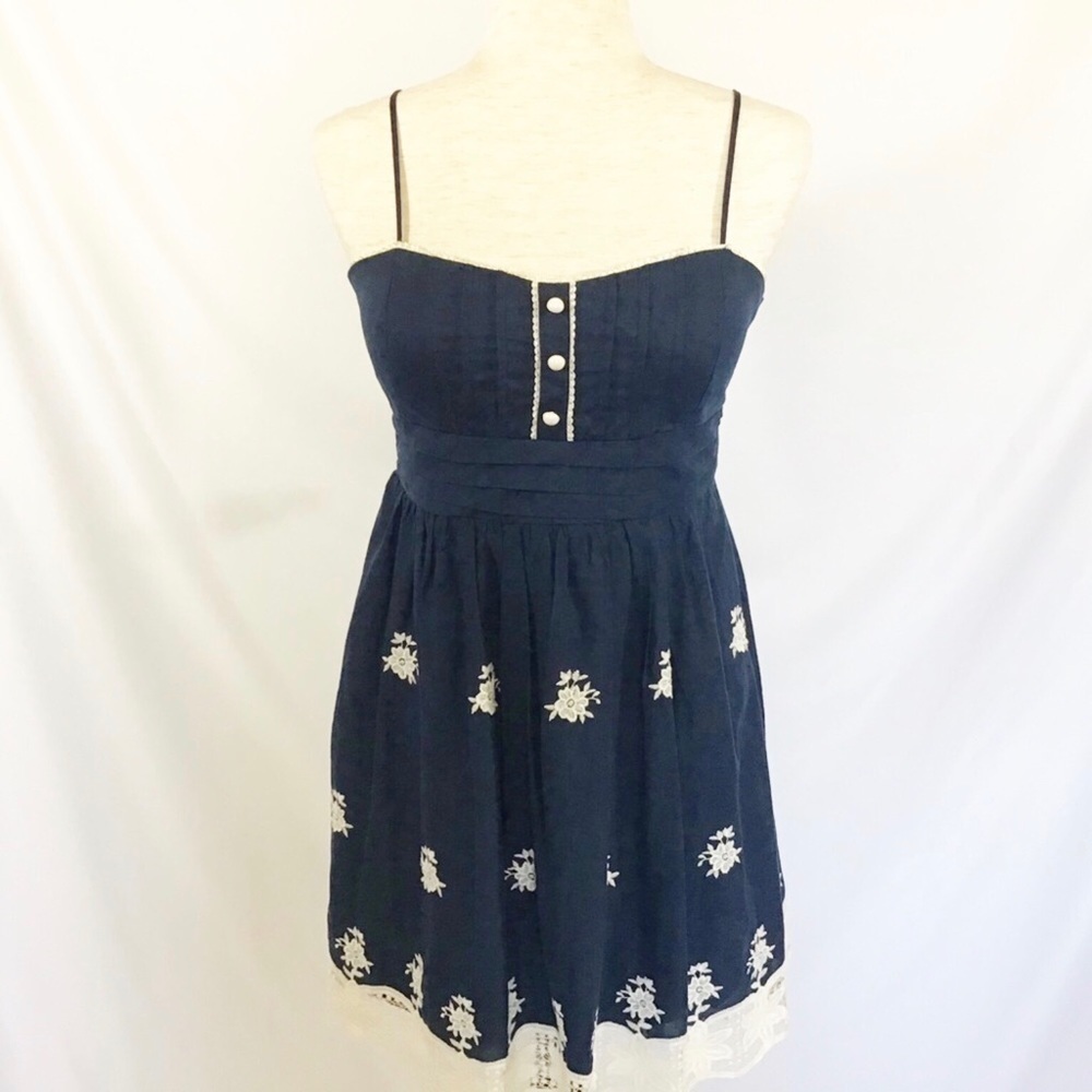 City Studio Dress Junior Size 9 Mini Embroidery Lace Navy Blue White Summer